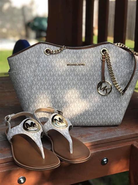 cửa hàng michael kors ở việt nam|bao tay Michael Kors.